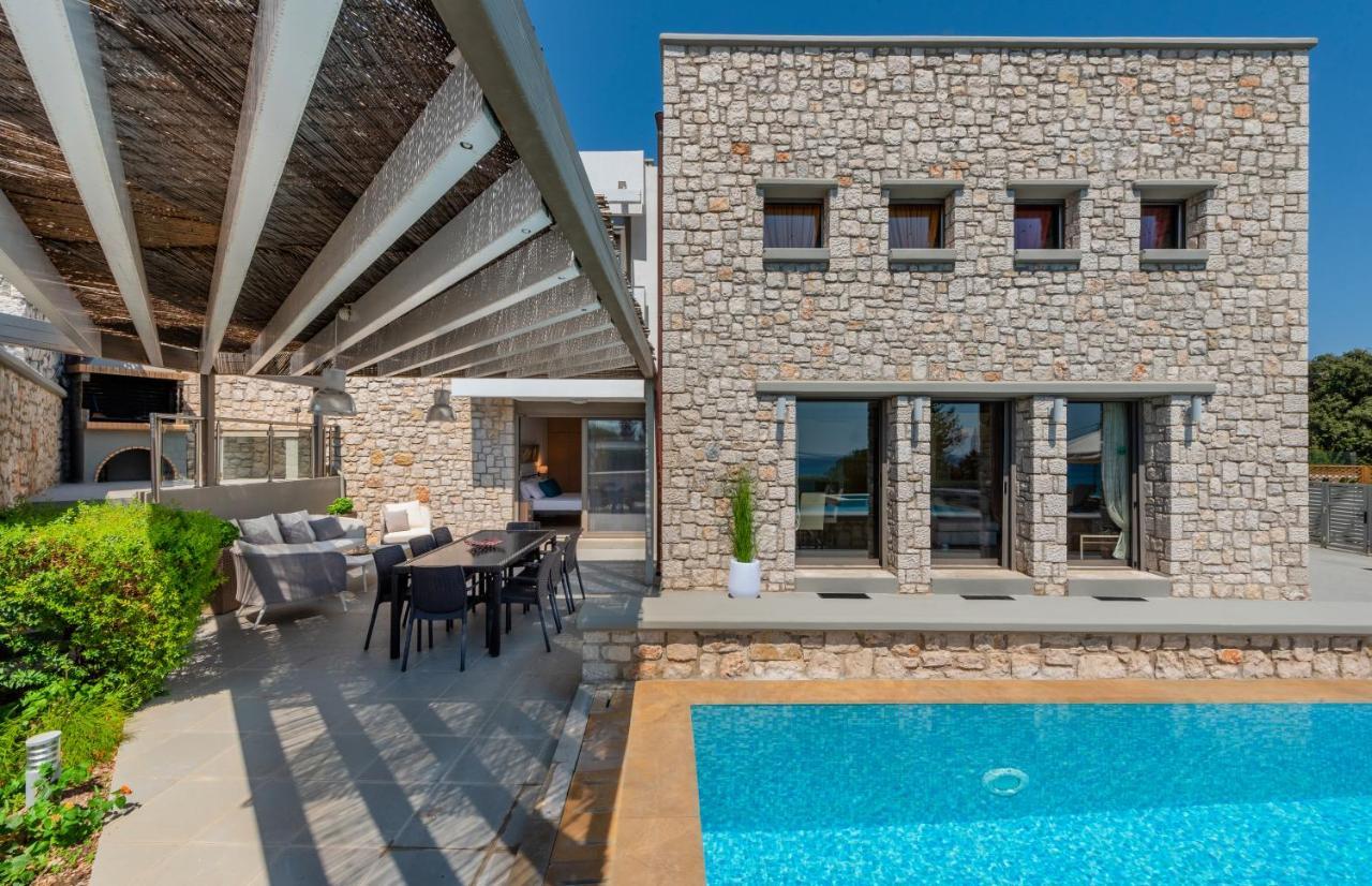 Villa Costamare - Enjoy Lazy Days On The Private Pool-Jacuzzi Pefki Екстериор снимка