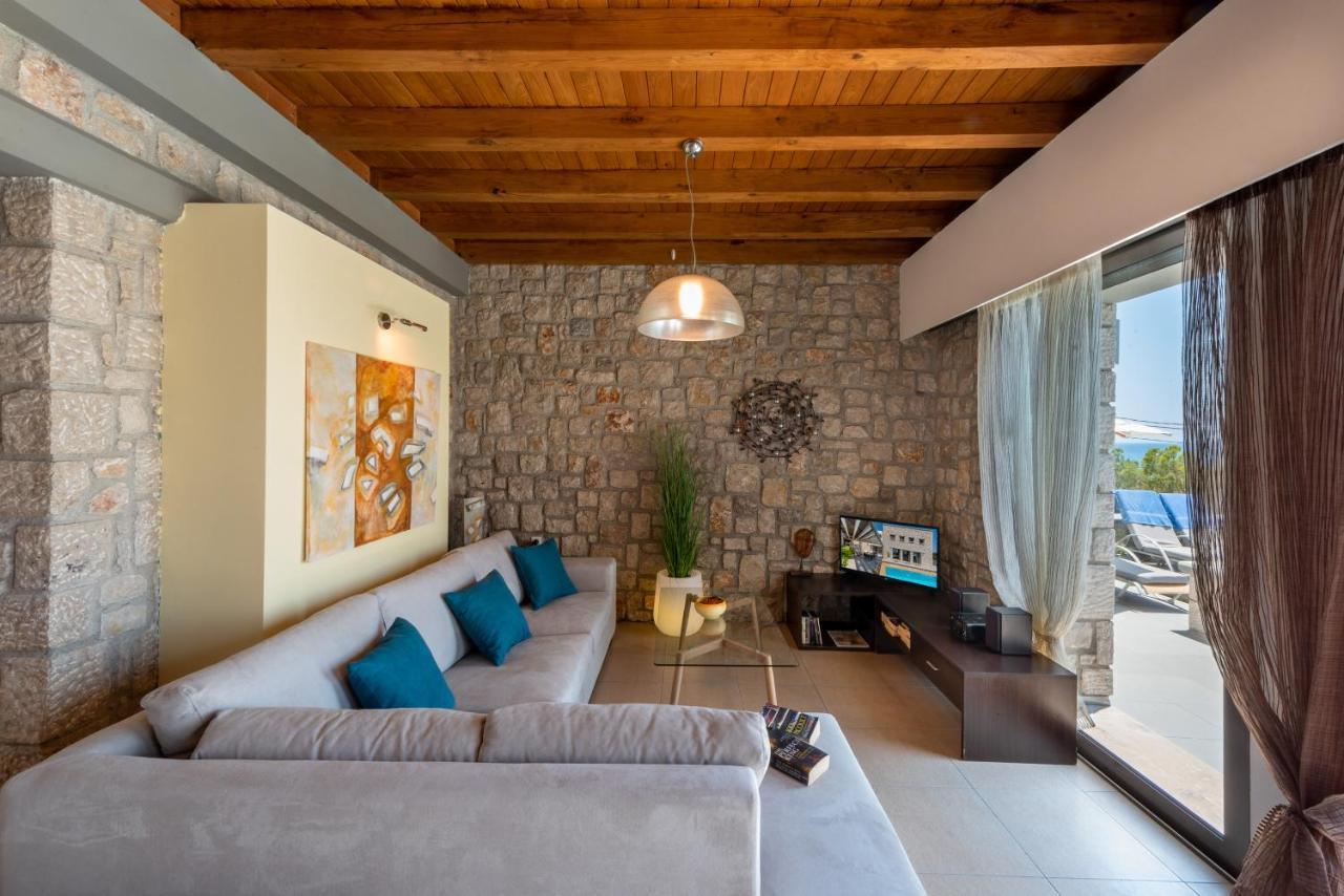 Villa Costamare - Enjoy Lazy Days On The Private Pool-Jacuzzi Pefki Екстериор снимка