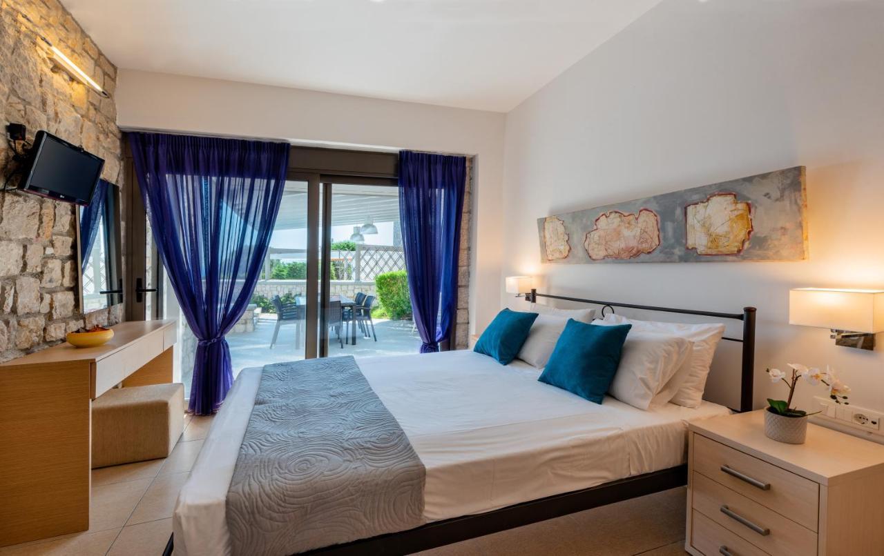 Villa Costamare - Enjoy Lazy Days On The Private Pool-Jacuzzi Pefki Екстериор снимка