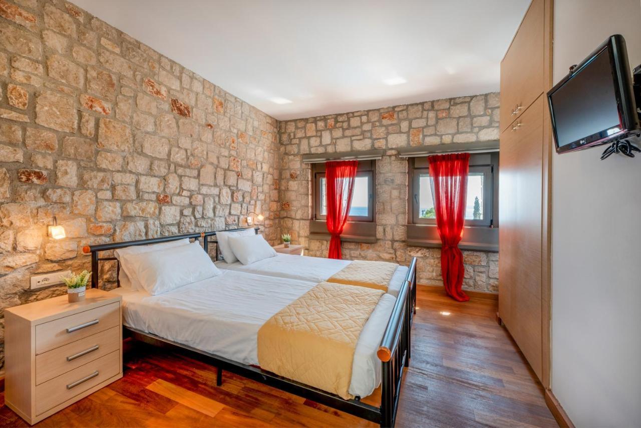 Villa Costamare - Enjoy Lazy Days On The Private Pool-Jacuzzi Pefki Екстериор снимка