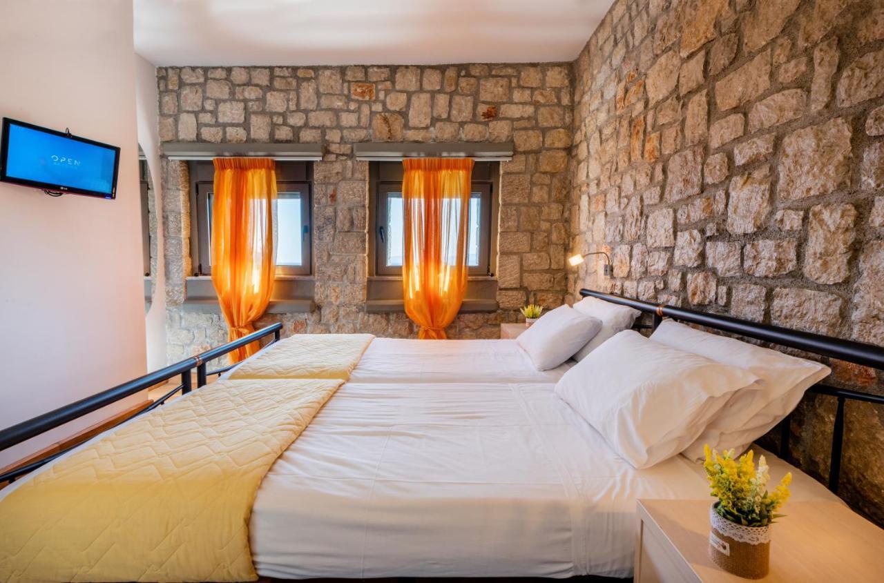 Villa Costamare - Enjoy Lazy Days On The Private Pool-Jacuzzi Pefki Екстериор снимка