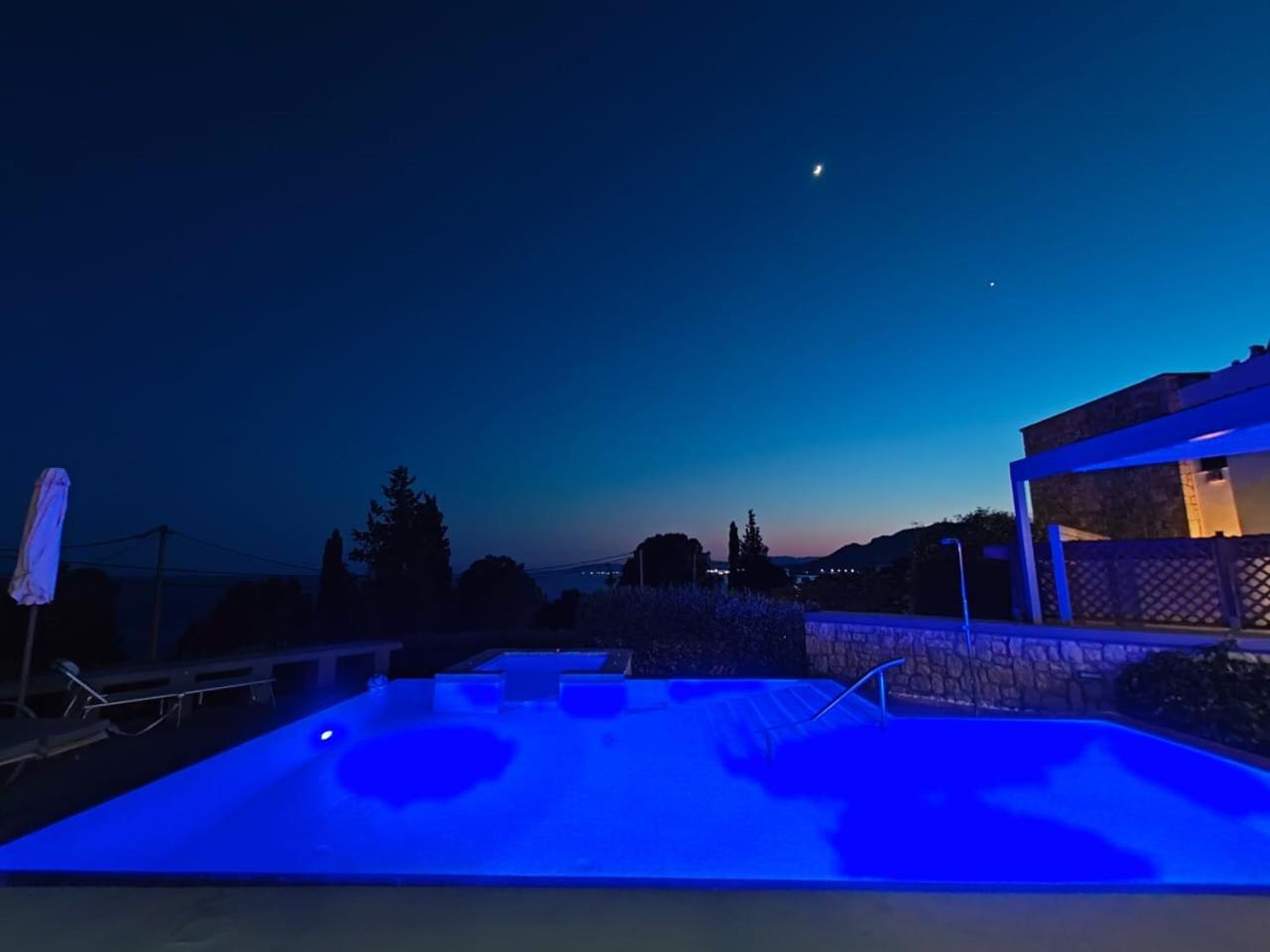 Villa Costamare - Enjoy Lazy Days On The Private Pool-Jacuzzi Pefki Екстериор снимка